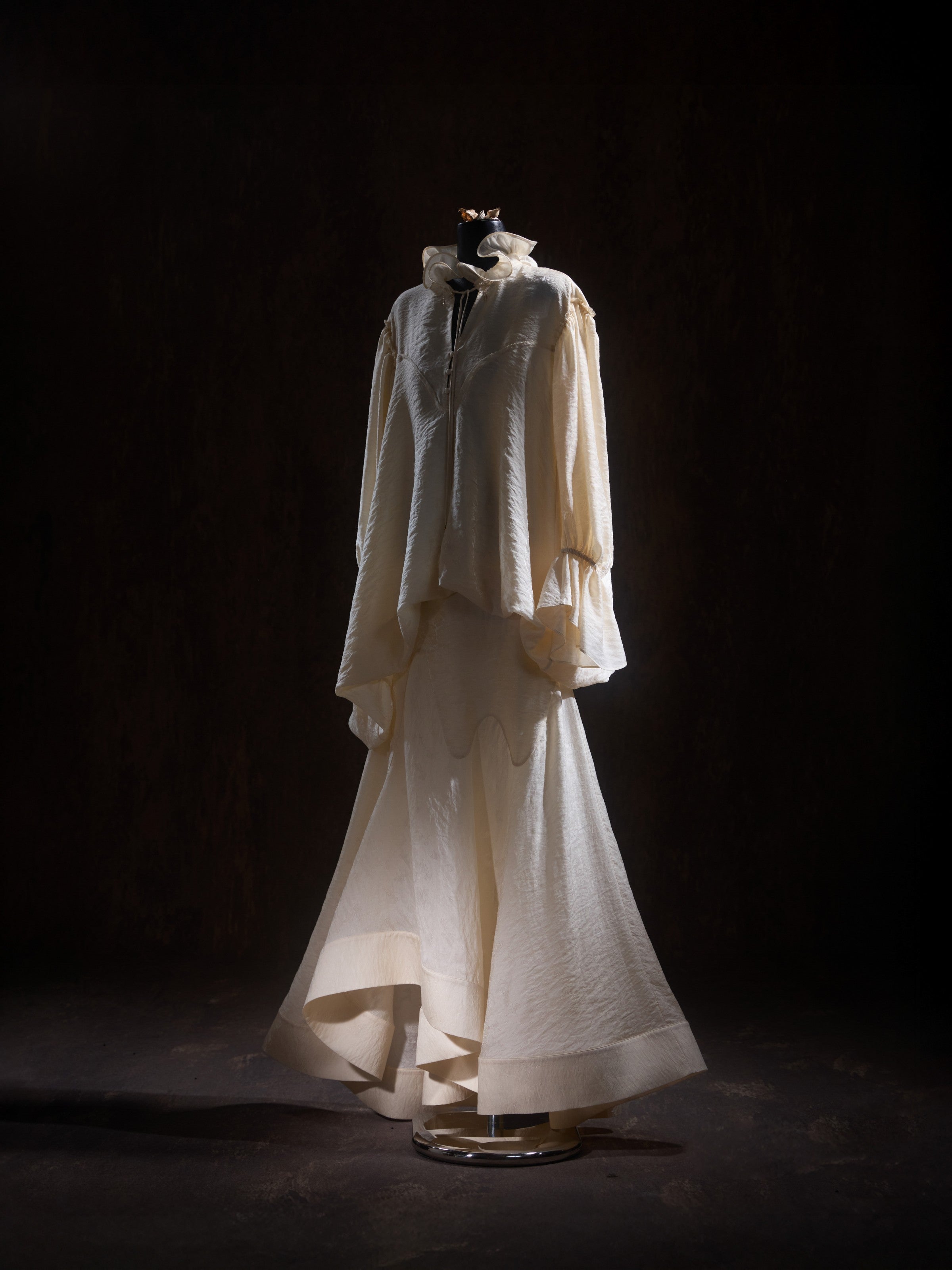 Freja 26PF Panna Suit