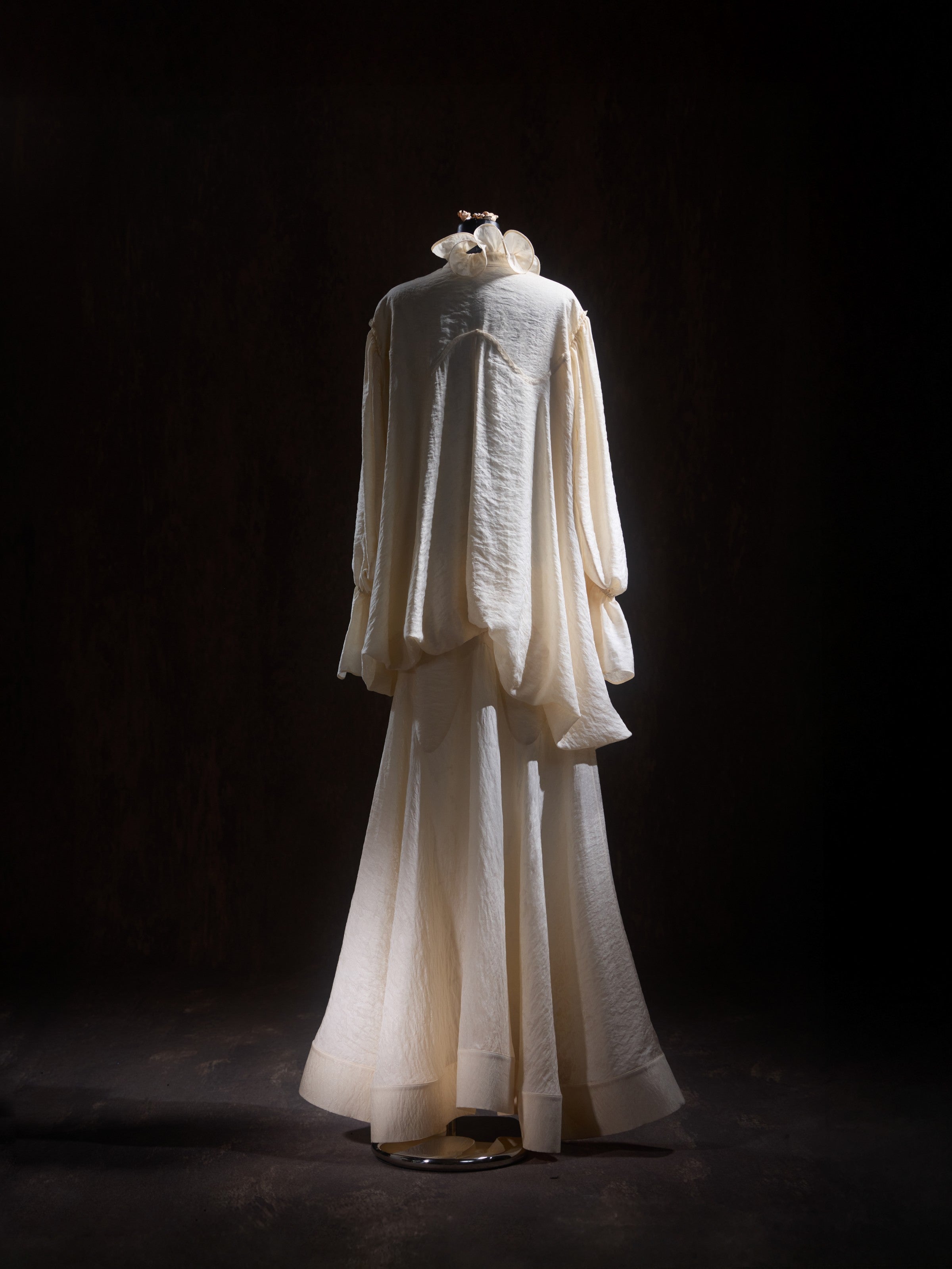 Freja 26PF Panna Suit
